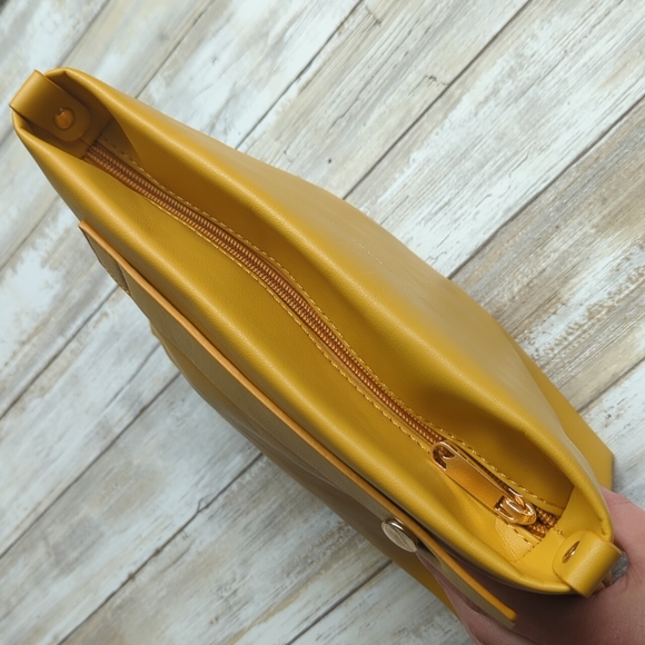 Darling Cosmetic/toiletry Bag - Picture 3 of 9